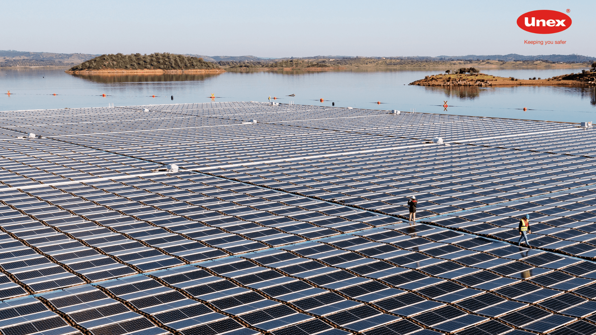 Bandeja 66 Unex en la planta fotovoltaica flotante más innovadora de Europa