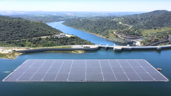 Fotovoltaica flotante más grande de Europa con Bandejas 66 Unex